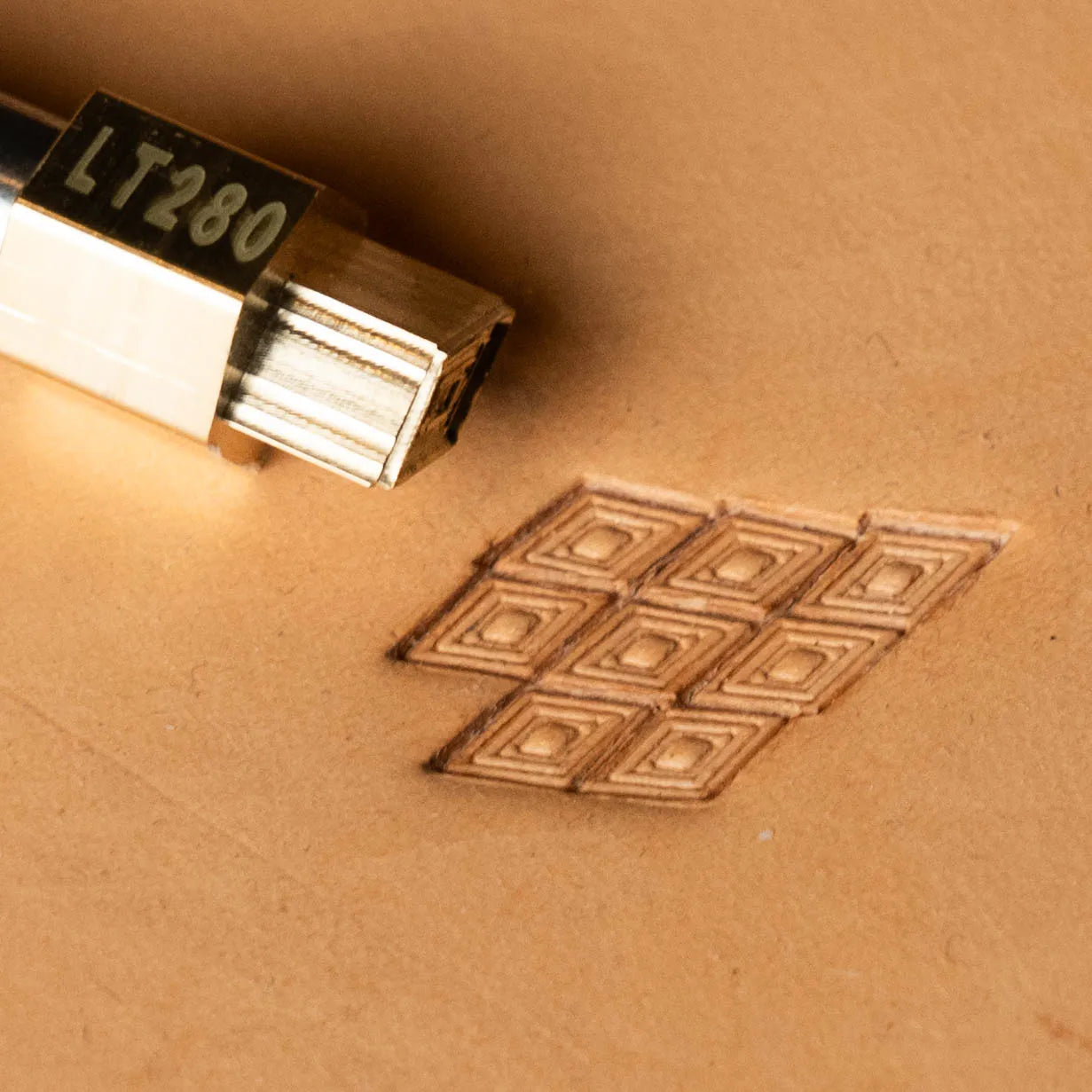 Geometric Leather Stamp – Diamond Cubes