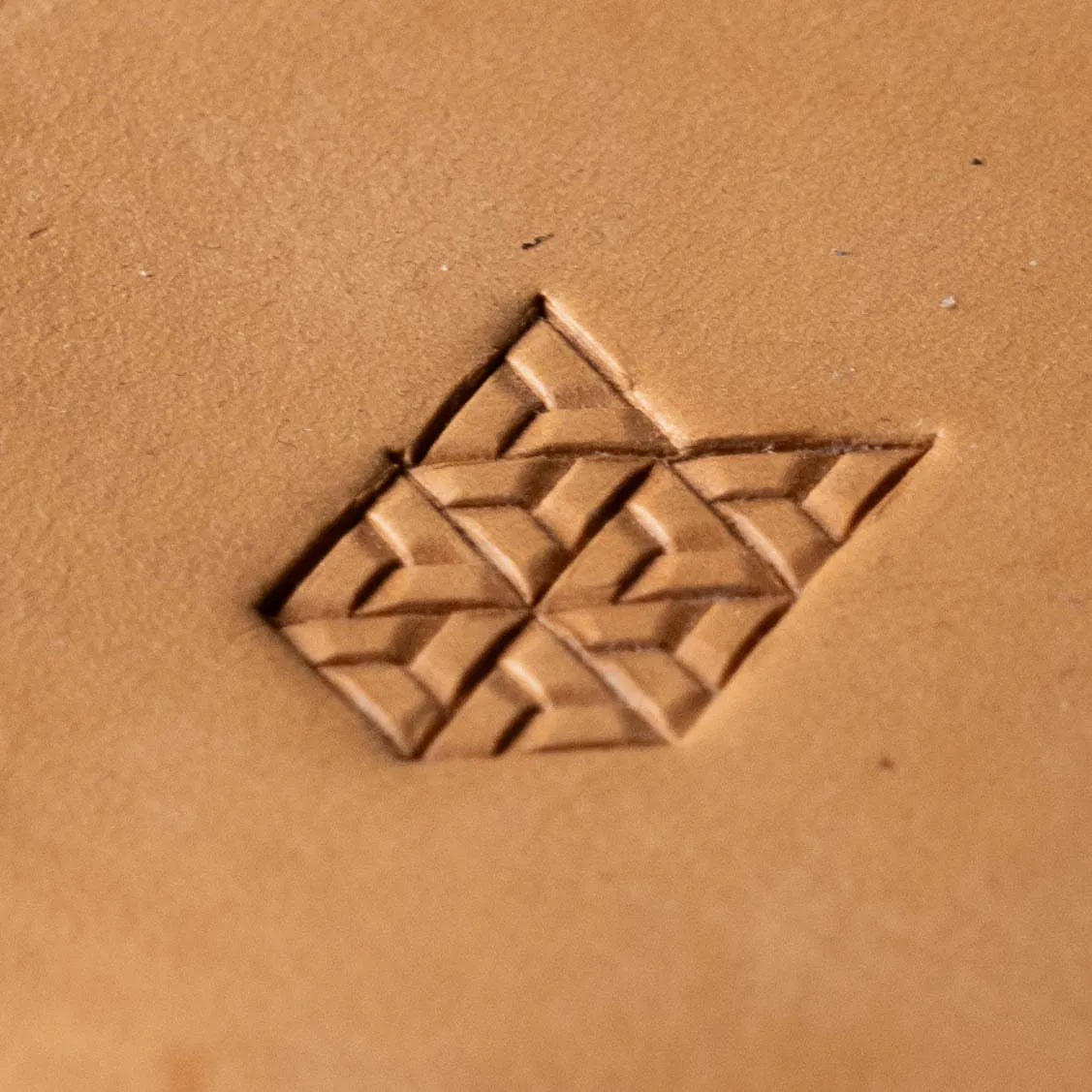 LT282 Geometric Leather Stamping Tool–3D Illusion Geometric 11x10mm (7/16x3/8")