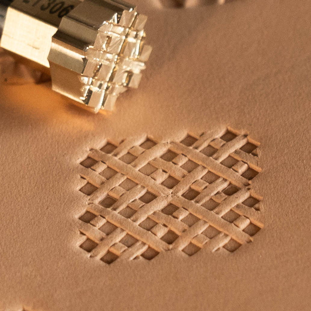 LT306 Basket Weave Leather Stamping Tool–Diamond Grid Basket Weave 15x15mm (7/12" x 7/12")