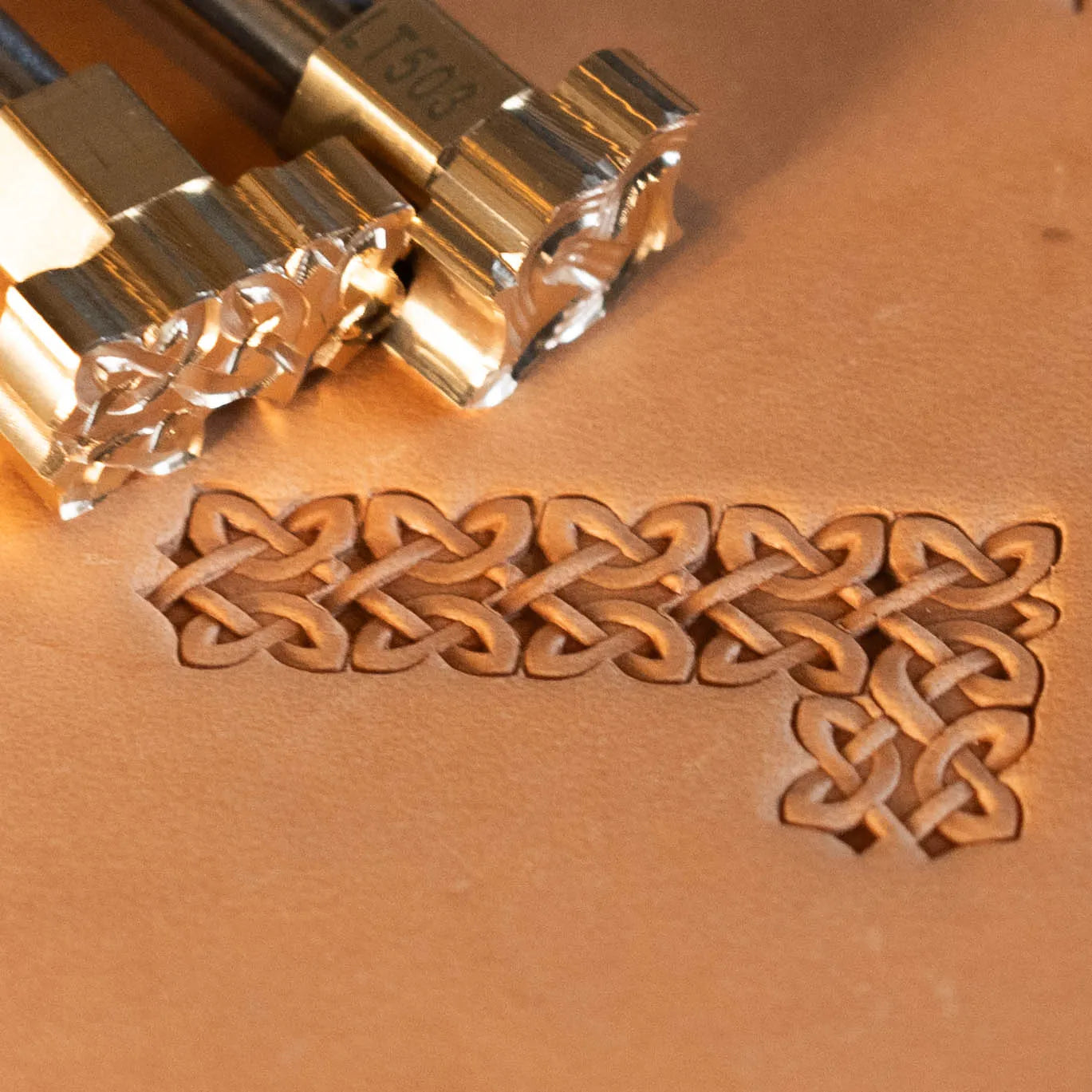 LT502Celtic Leather Stamping Tool– Celtic knot