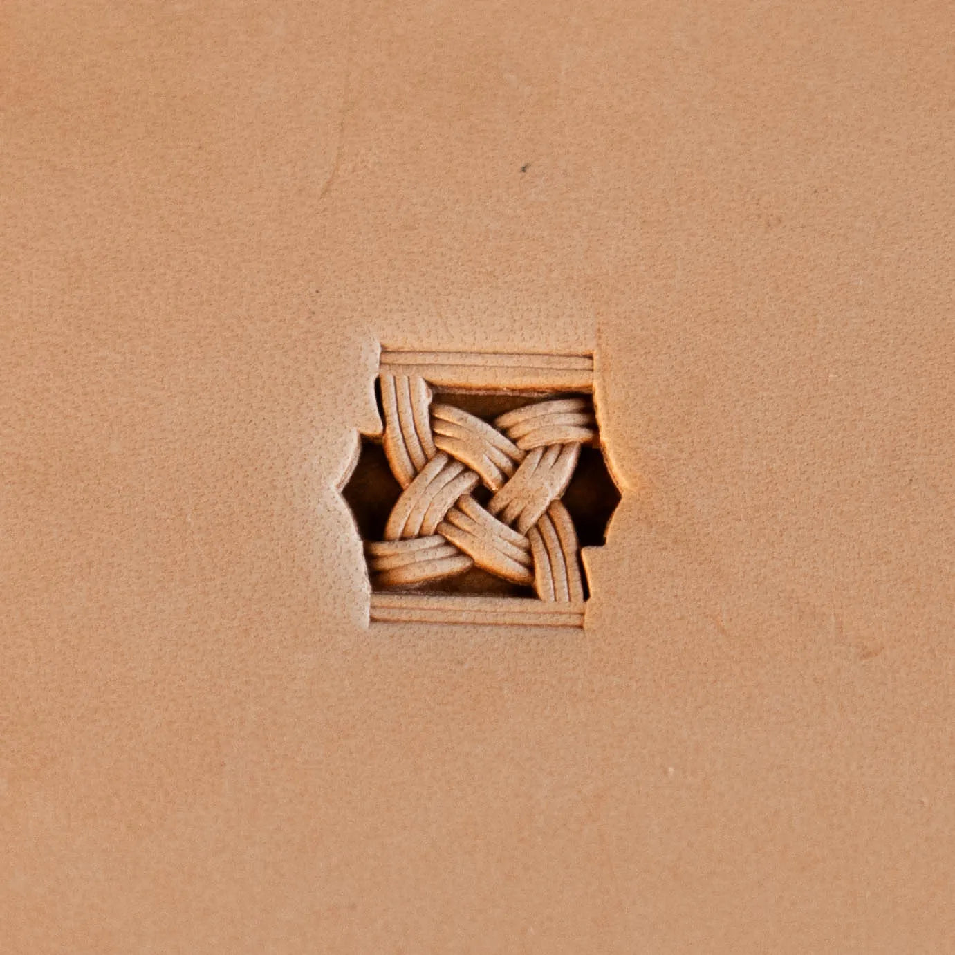 LT510 Basket Weave Leather Stamping Tool–Celtic Weave Basket Weave 14x18mm (5/9" x 5/7")