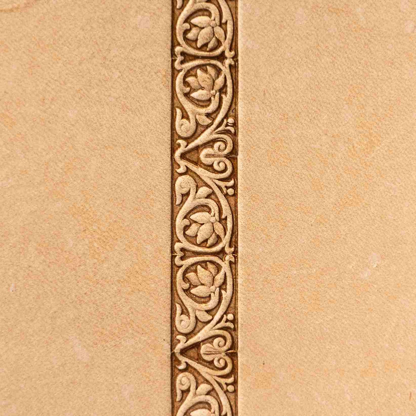 LT101 Flower Leather Stamping Tool–Ornate Border Flower 17x10mm (2/3" x 2/5")
