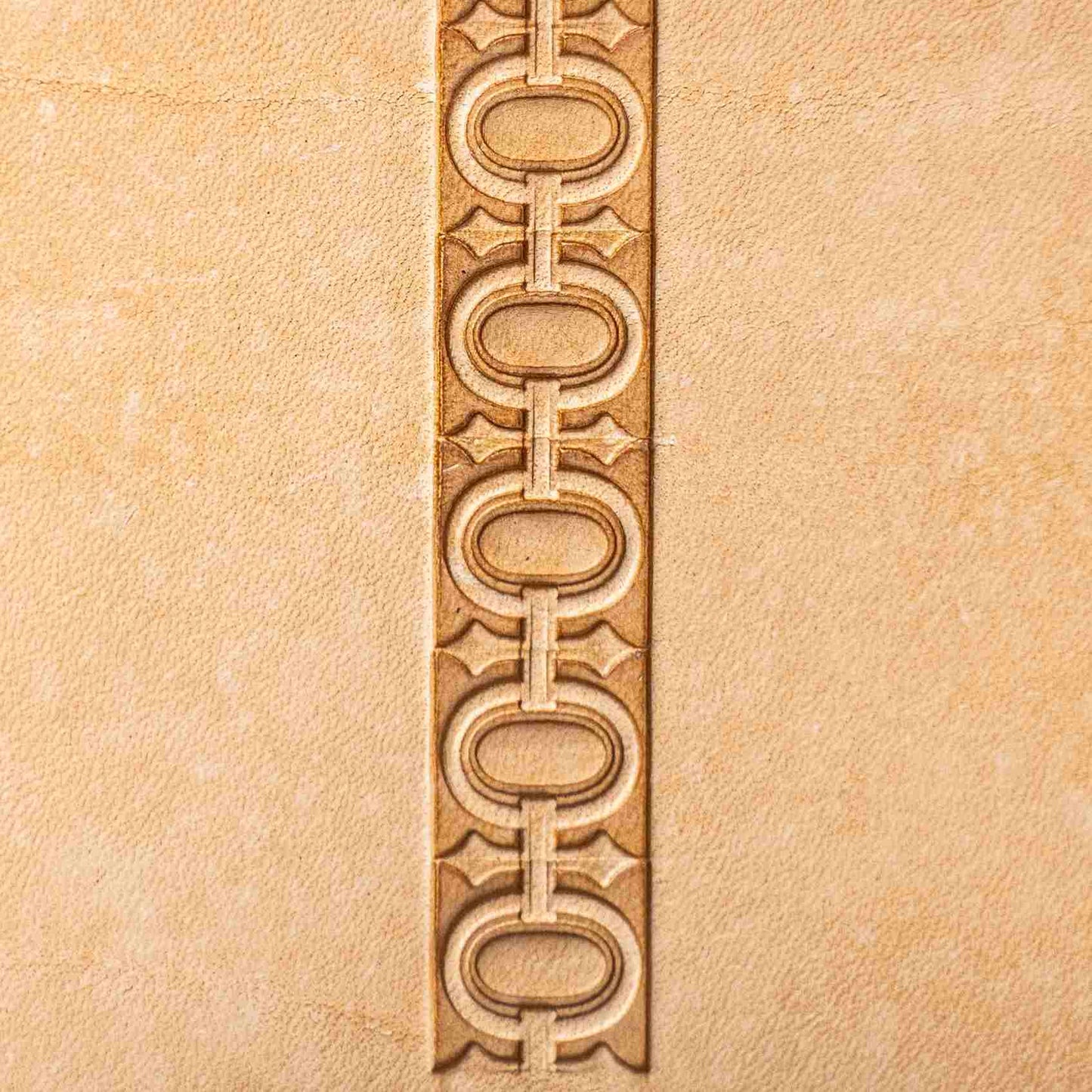 LT127 Geometric Leather Stamping Tool–Linked Circles Geometric 12x12mm (7/15" x 7/15")