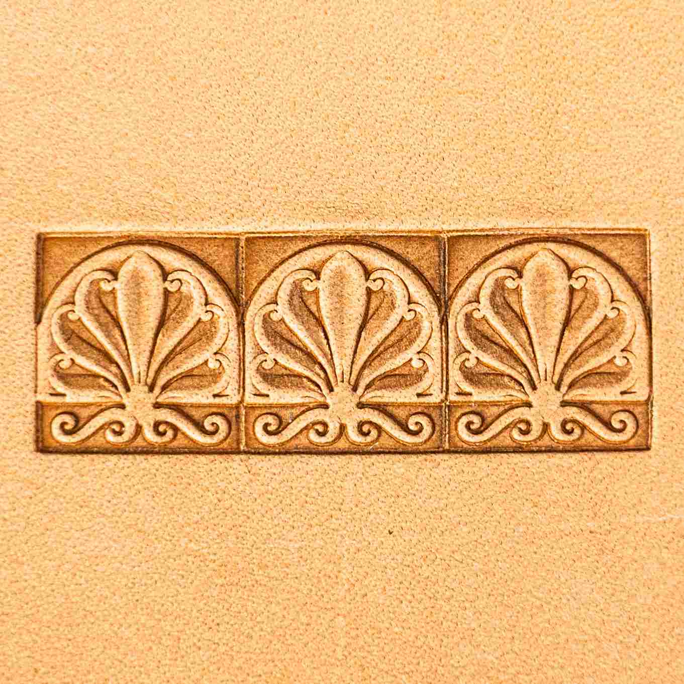 LT136 Fleur Leather Stamping Tool– Fleur 15x16mm (7/12" x 5/8")