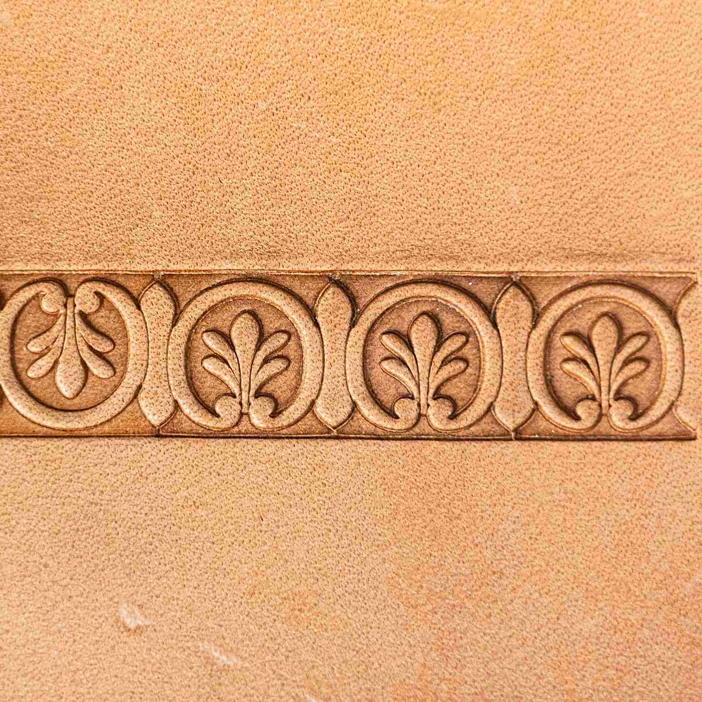 LT140 Leaf Leather Stamping Tool–Ornate Leaf