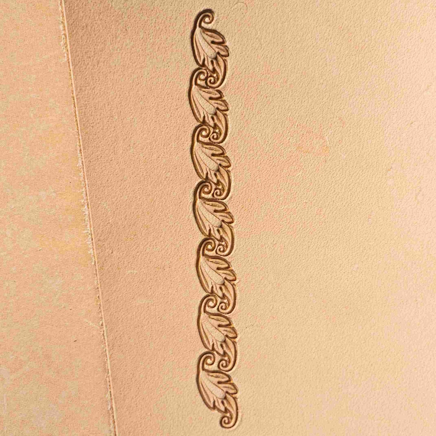 LT155 Embossed Vine Border Leather Stamping Tool– Embossed Vine Border 14x10mm (5/9" x 2/5")
