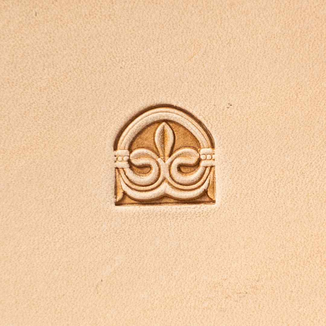 LT158 Leaf Leather Stamping Tool–Border Leaf 12x12mm (7/15" x 7/15")