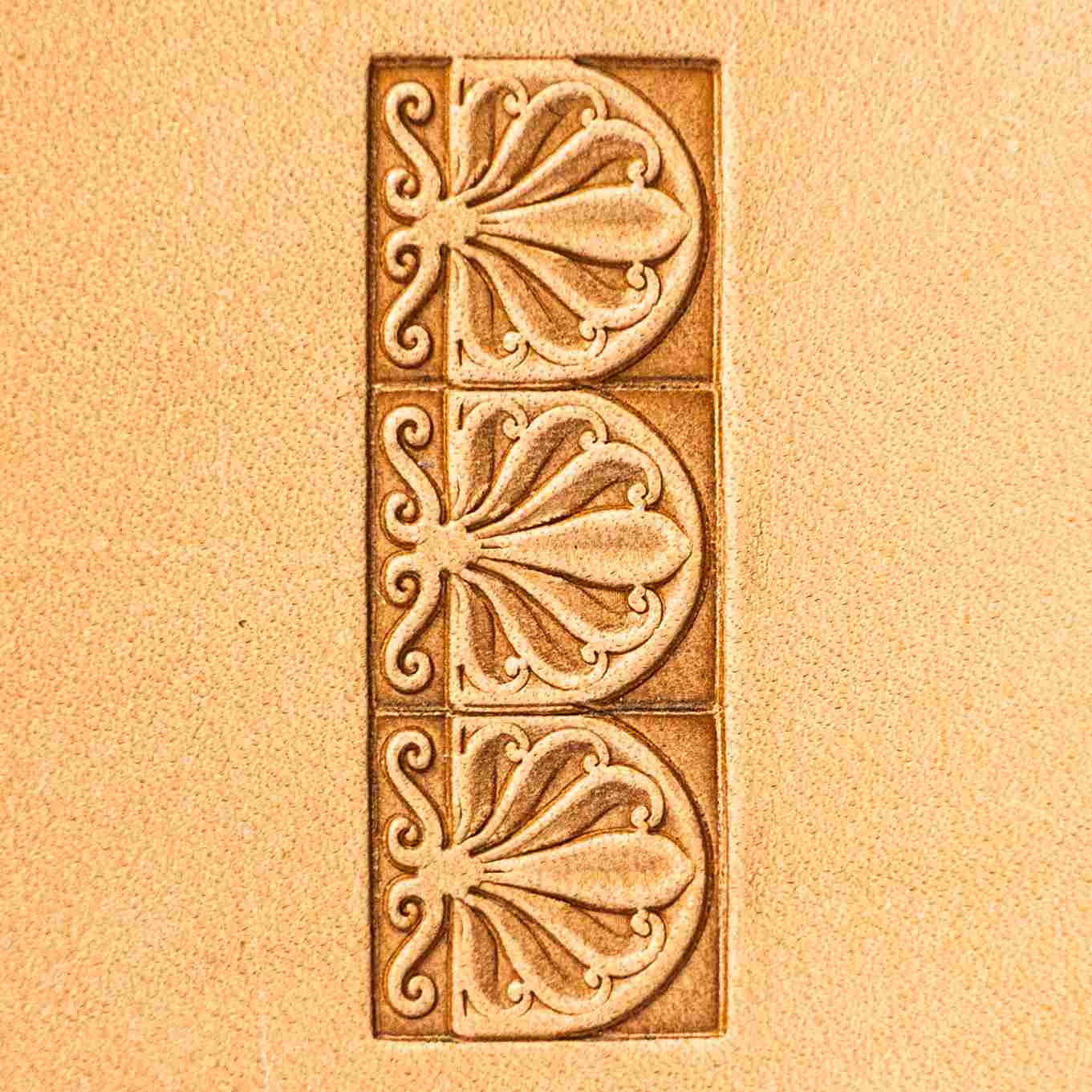 LT136 Fleur Leather Stamping Tool– Fleur 15x16mm (7/12" x 5/8")