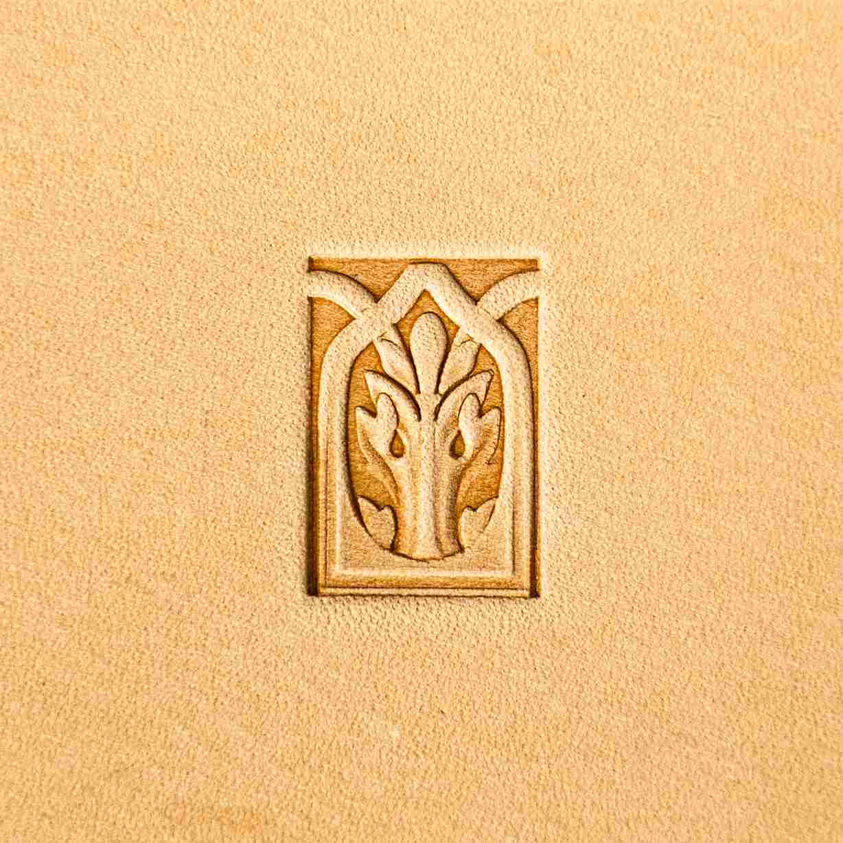 LT142 Oak Leaf Leather Stamping Tool–Gothic Arch Oak Leaf 18x12mm (5/7" x 7/15")