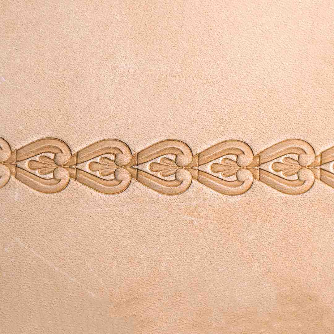 LT070 Heart Leather Stamping Tool–Chain Heart 15x13mm (9/16"x1/2")