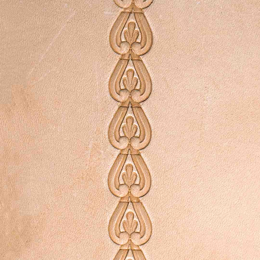 LT070 Heart Leather Stamping Tool–Chain Heart 15x13mm (9/16"x1/2")