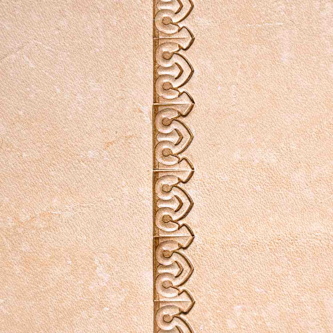LT082 Ornate Border Leather Stamping Tool– Ornate Shape