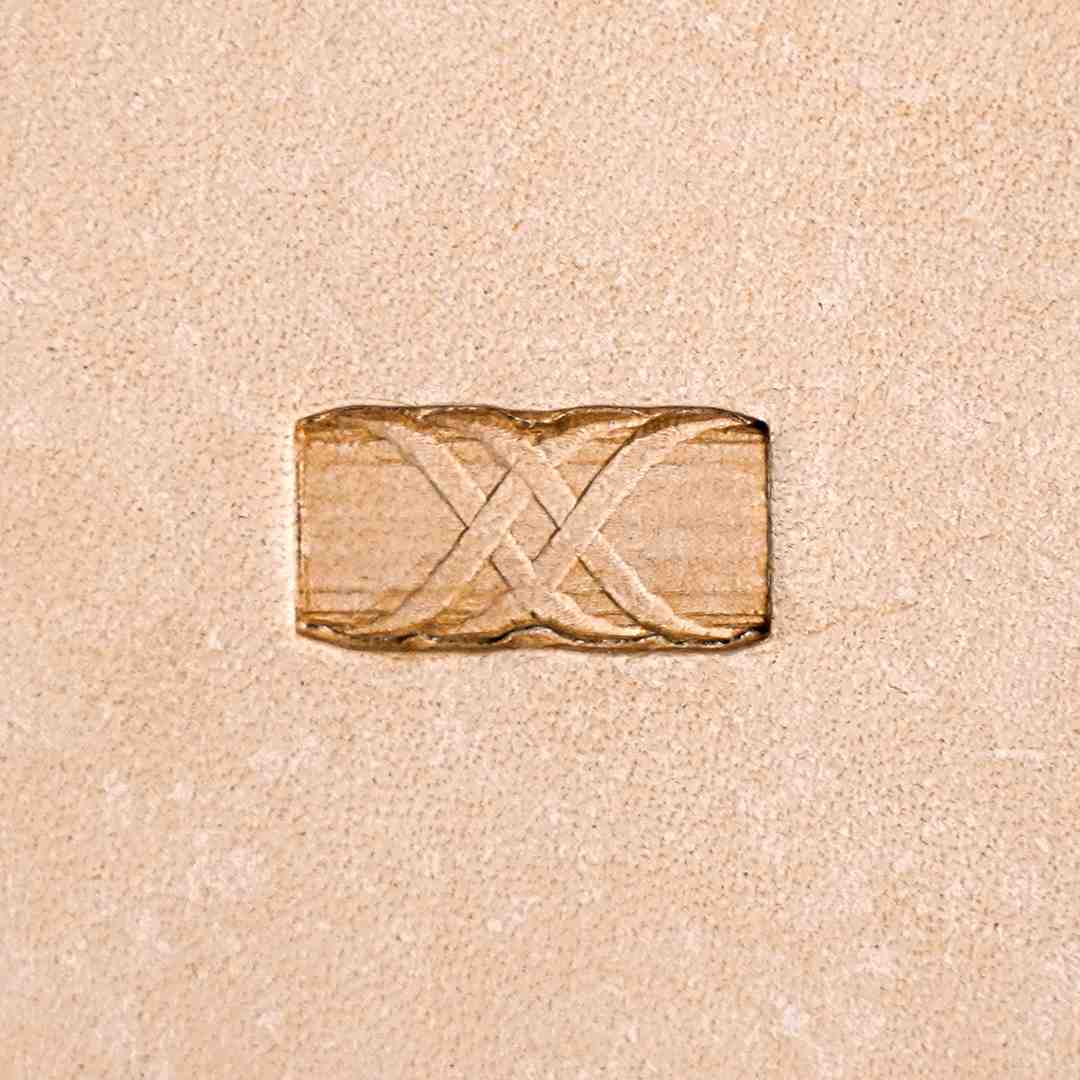 LT075 Celtic Knot Leather Stamping Tool– Celtic Knot 14x7mm (9/16"x9/32")