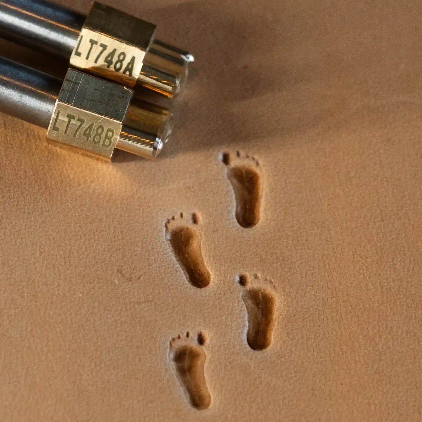 LT748A+B Footprint Leather Stamping Tool–Bare Footprint 07x14mm (3/11" x 5/9")