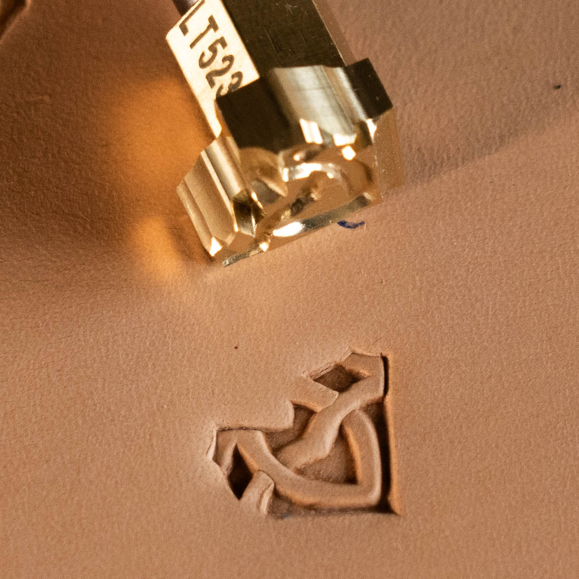 LT523 Geometric Leather Stamping Tool–Chain Link Corner Geometric