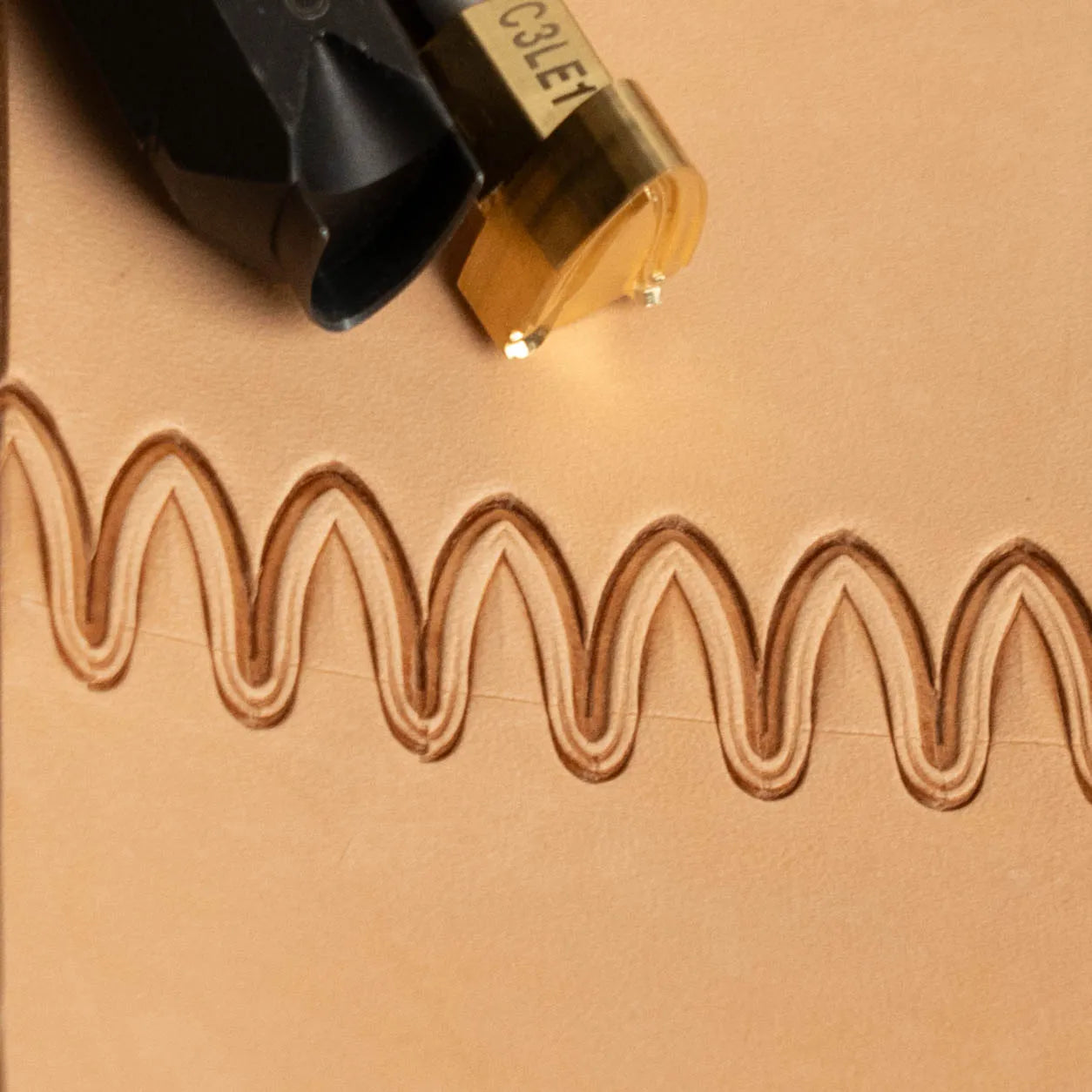 C3LE1 Decorative Brass Edge Cutter Stamp – 11x21mm