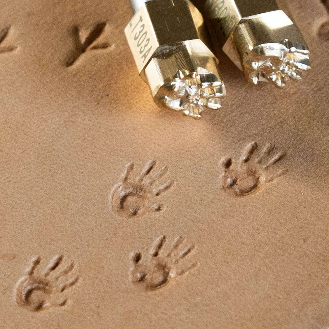 LT303A+B Baby Handprint Leather Stamping Tool– Baby Handprint 09x12mm (5/14" x 7/15")