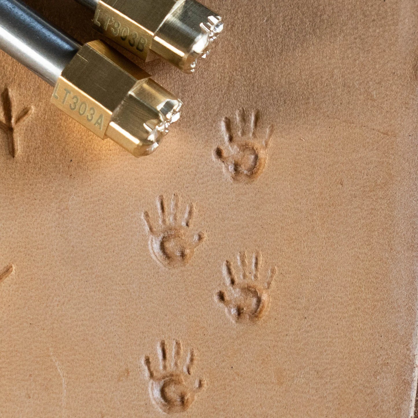 LT303A+B Baby Handprint Leather Stamping Tool– Baby Handprint 09x12mm (5/14" x 7/15")
