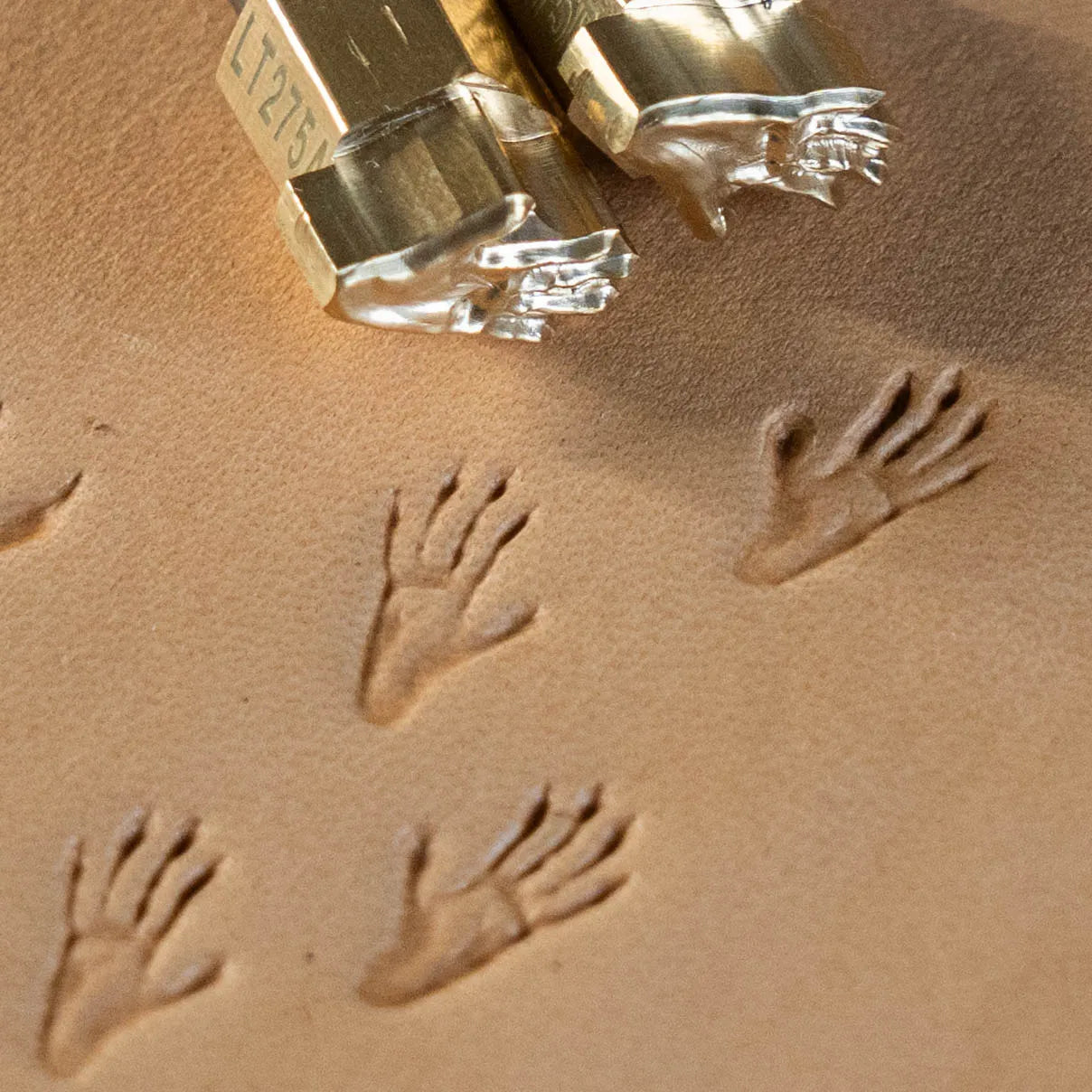 LT275A+B Footprint Leather Stamping Tool–Monkey Tracks Footprint 09x16mm (5/14" x 5/8")
