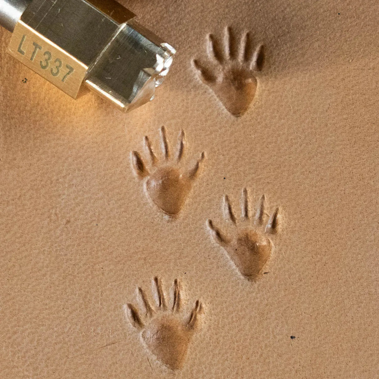 LT337A+B Footprint Leather Stamping Tool–Bottle Shape Footprint 09x11mm (5/14" x 7/16")