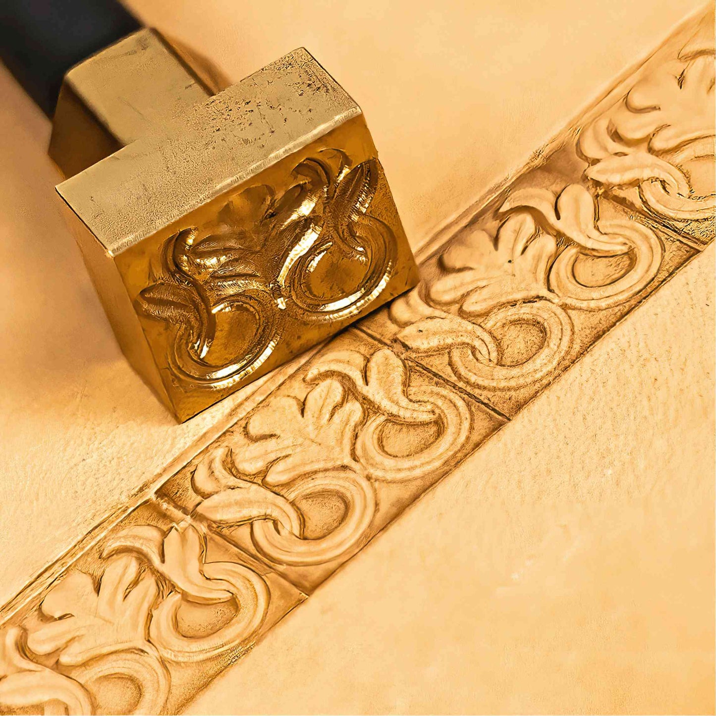 LT121 Ornamental Leather Stamping Tool– Ornamental Frame
