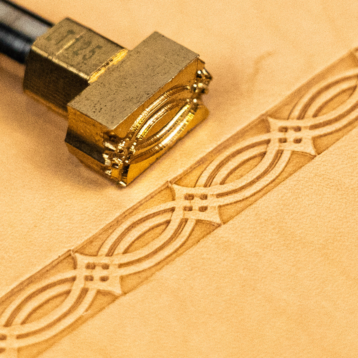 Geometric Leather Stamp – Interlace