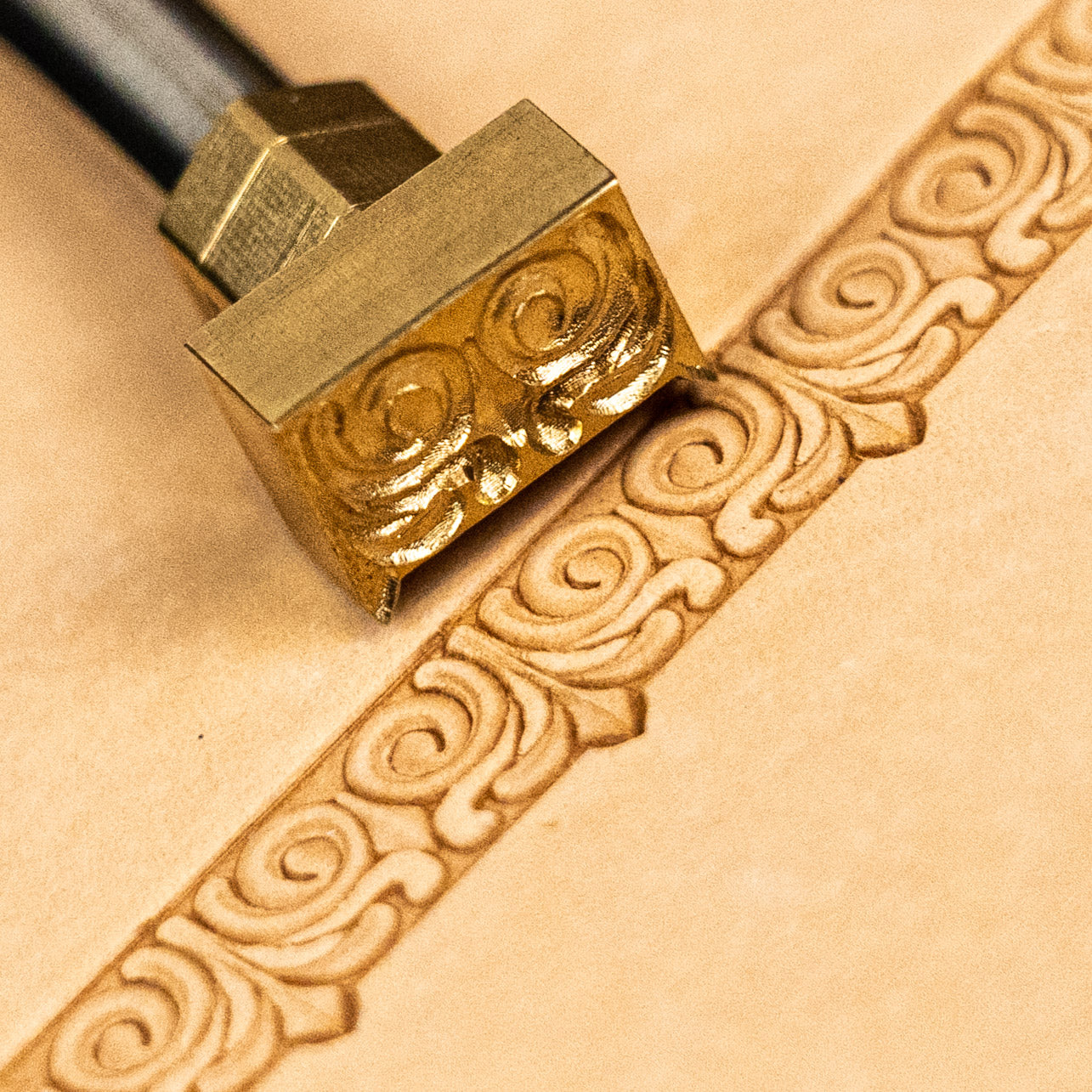LT178 Border and Corner Premium Leather Stamping Tools for Professional Crafters-15.5x11mm size
