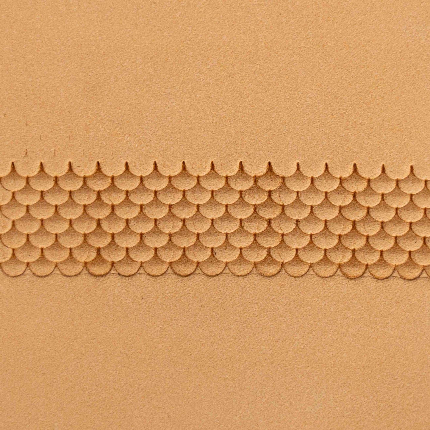 LT317 Scale Texture Leather Stamping Tool– Scale Texture 17x17mm (2/3" x 2/3")