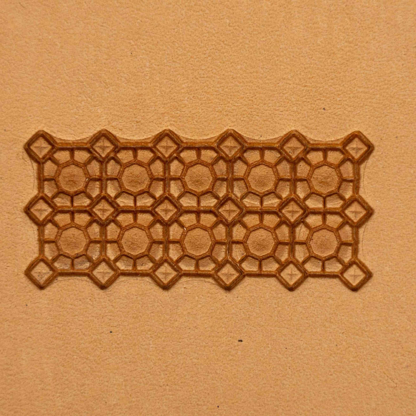 LT350 Geometric Leather Stamping Tool–Honeycomb Style Geometric 15x15mm (7/12" x 7/12")