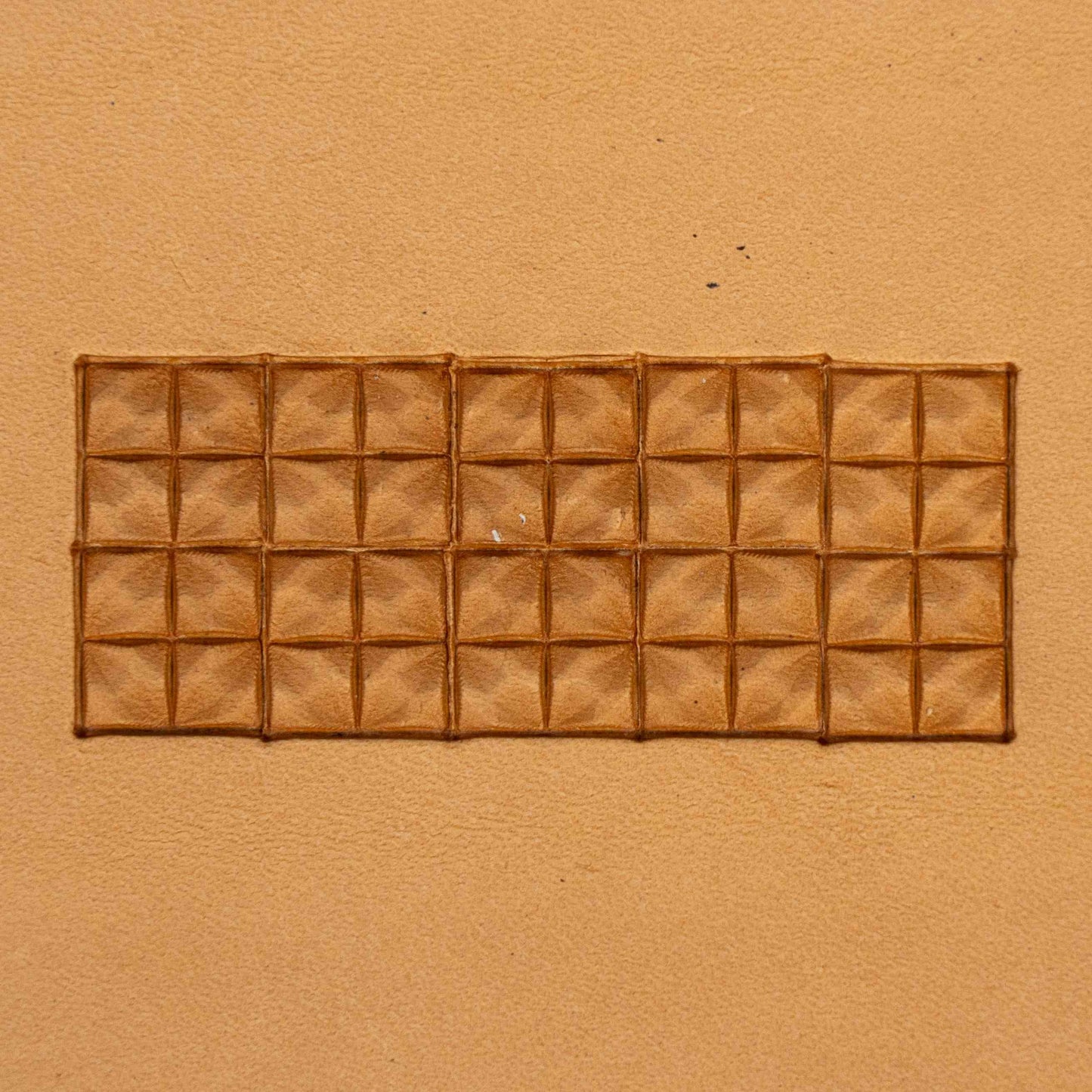 LT351 Geometric Leather Stamping Tool–Pyramid Grid Geometric 16x16mm (5/8" x 5/8")