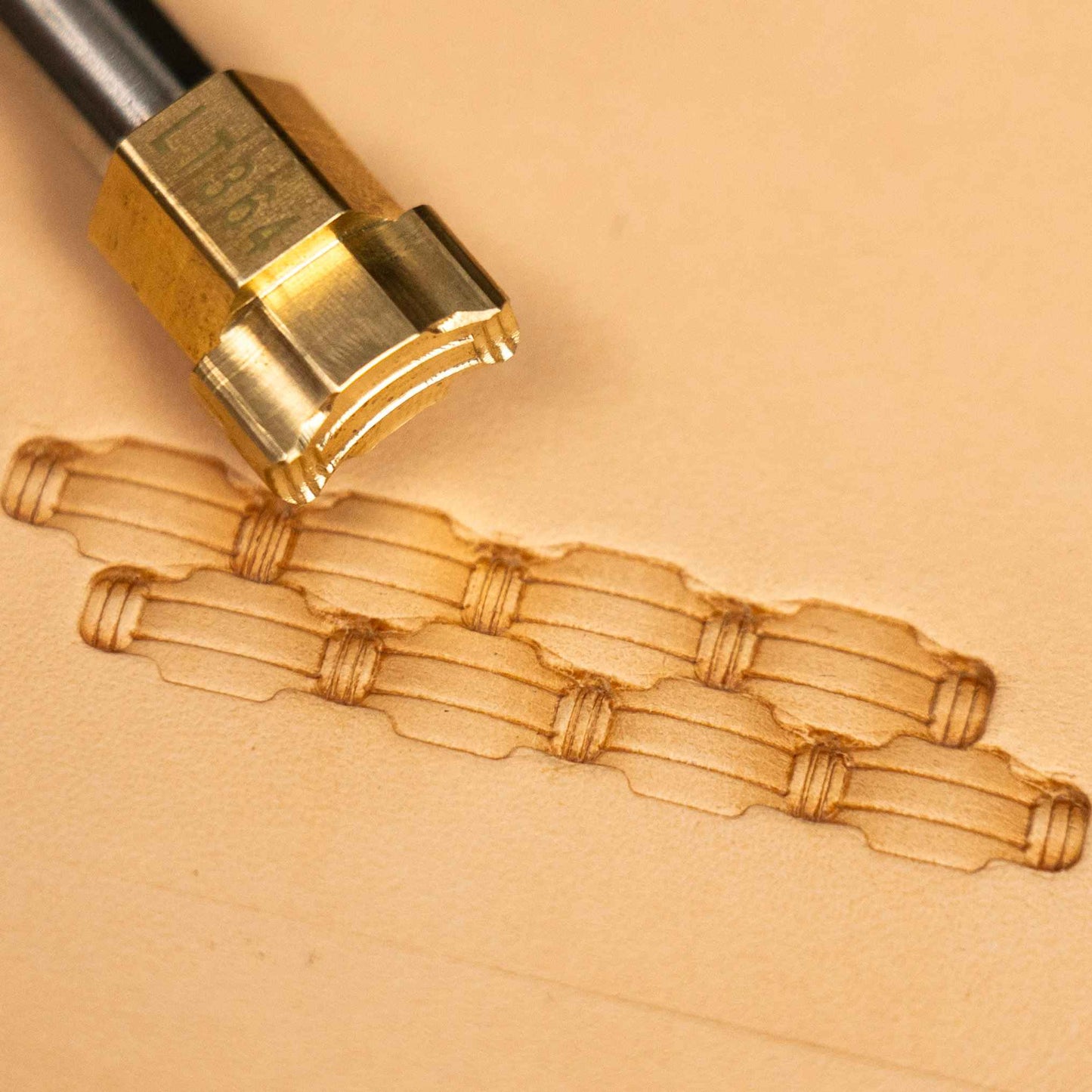 Basket Weave Leather Stamp – Chain Style