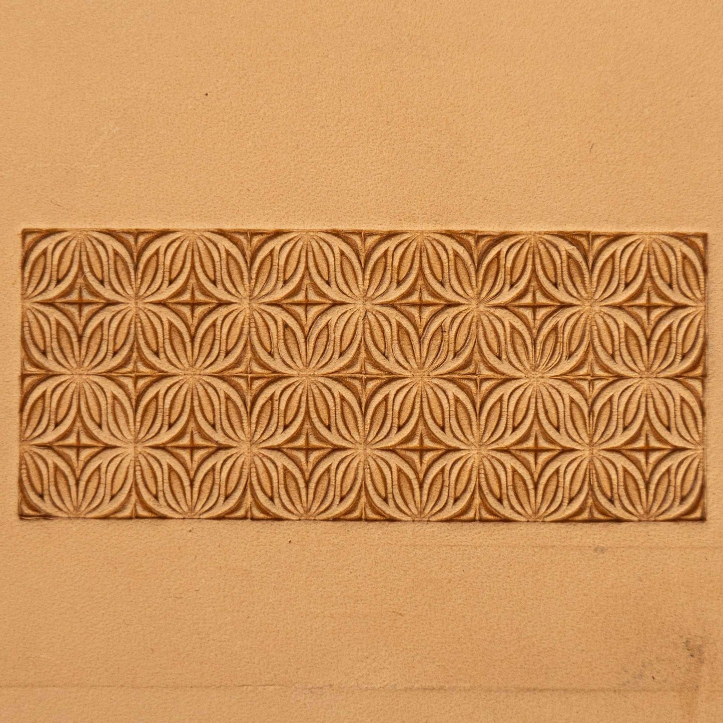 LT370 Floral Geometry Leather Stamping Tool– Floral Geometry 14x11mm (5/9" x 7/16")