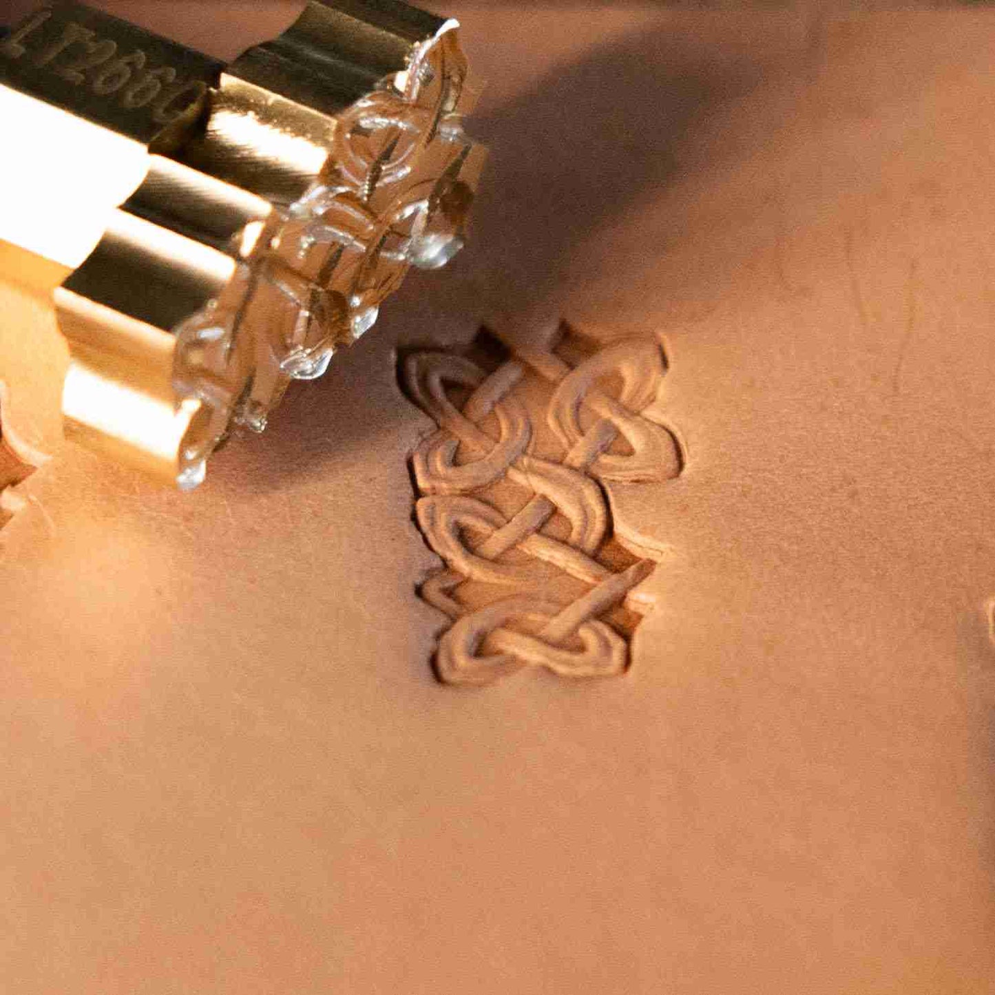LT266 Celtic Leather Stamping Tool– Celtic Knot