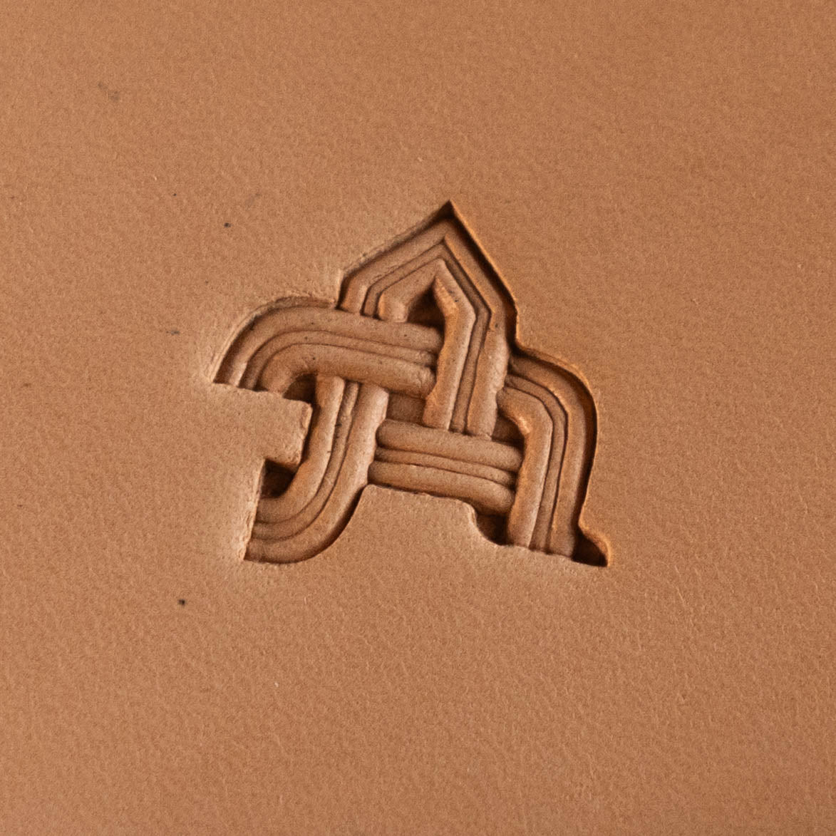 LT388 Basket Weave Leather Stamping Tool–Celtic Knot Basket Weave