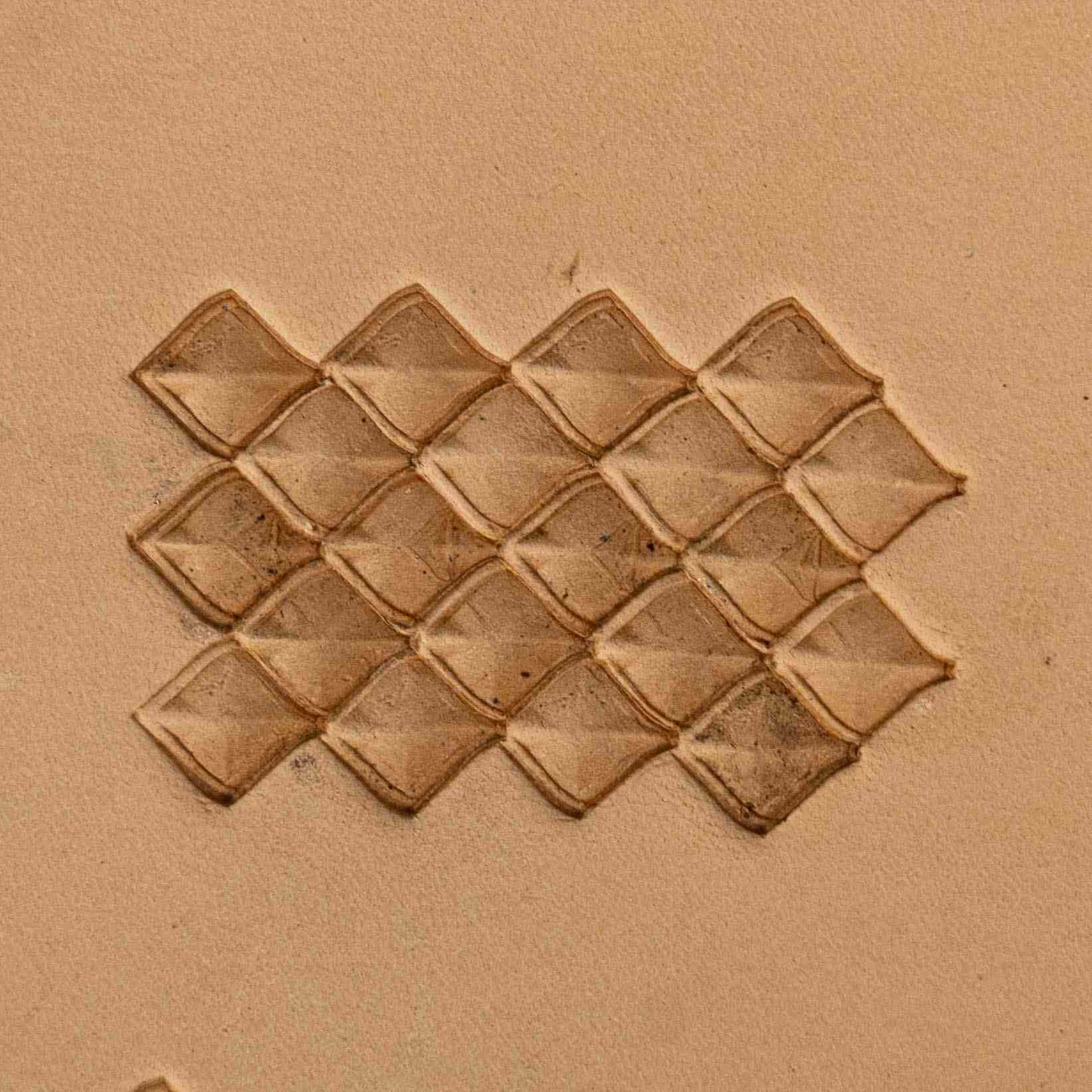 LT402 Geometric Leather Stamping Tool–Diamond Cluster Geometric