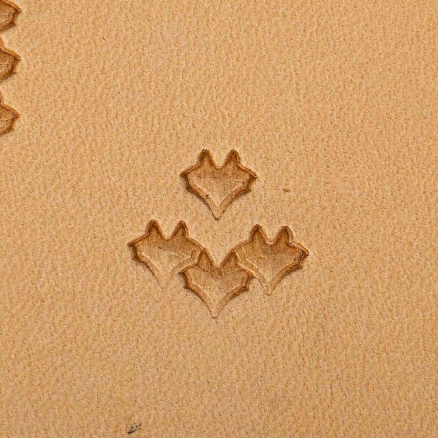 LT412 Scallop Scale Leather Stamping Tool– Scallop Scale