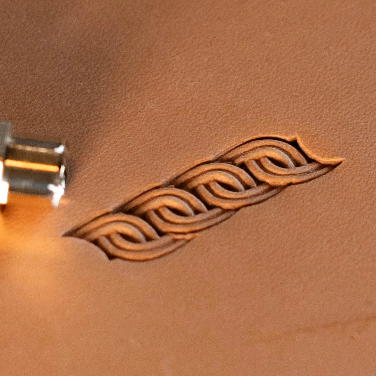 LT507 Geometric Leather Stamping Tool–Chain Link Geometric 15x10mm (7/12" x 2/5")