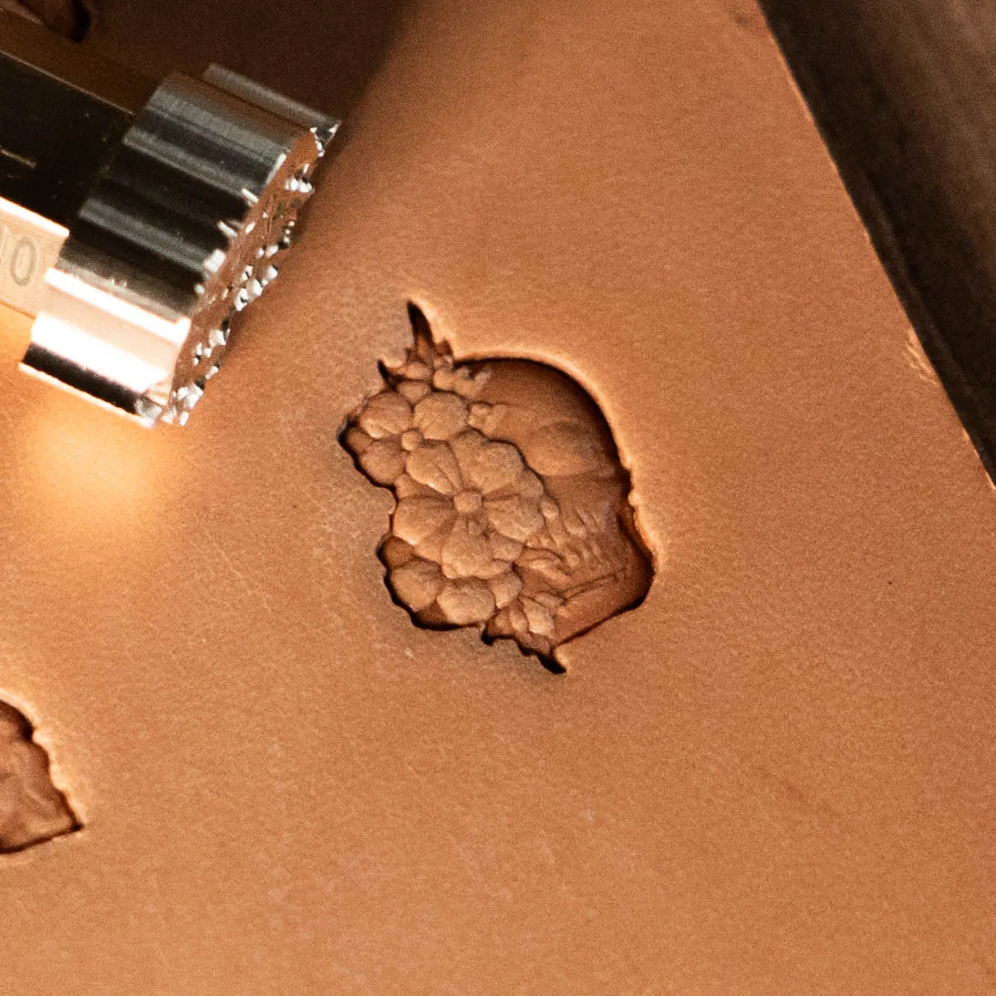 LT640 Skull Leather Stamping Tool–Floral Burst Skull 13x20mm (1/2" x 11/14")