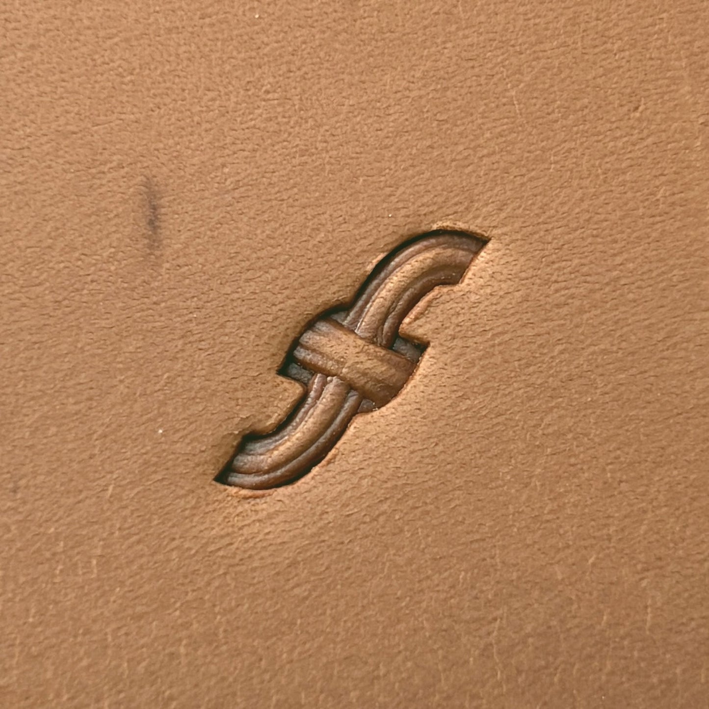 Simple Braid Basket Weave leather stamp LT417 — single impression on veg-tan leather