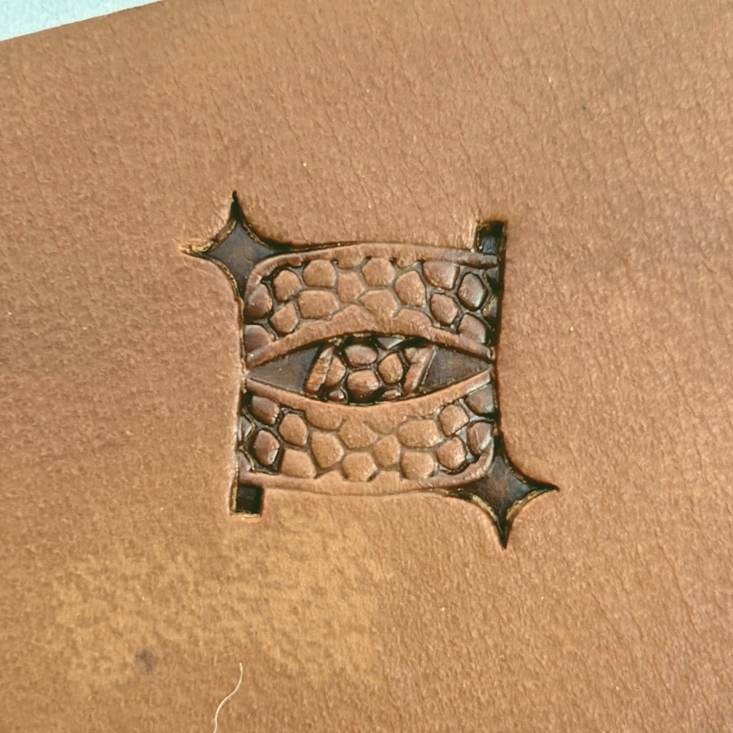 Cobbled Basket Weave leather stamp LT829 — single impression on veg-tan leather