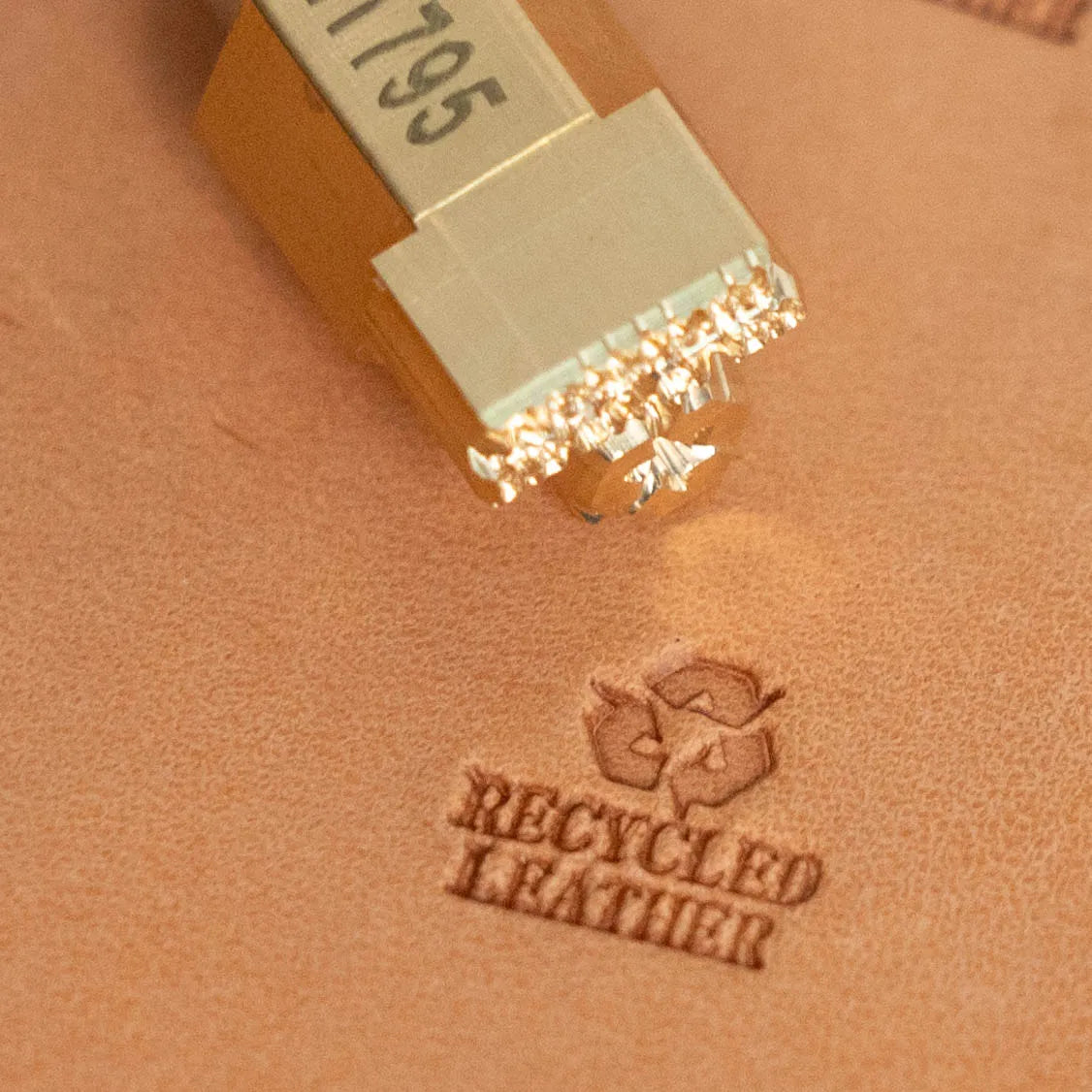 LT795 Recycled Leather Marking Stamp – 11x11mm (7/16" x 7/16")