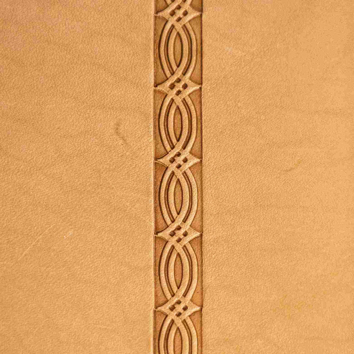 LT125 Geometric Leather Stamping Tool–Interlace Geometric 17x9mm (2/3" x 5/14")