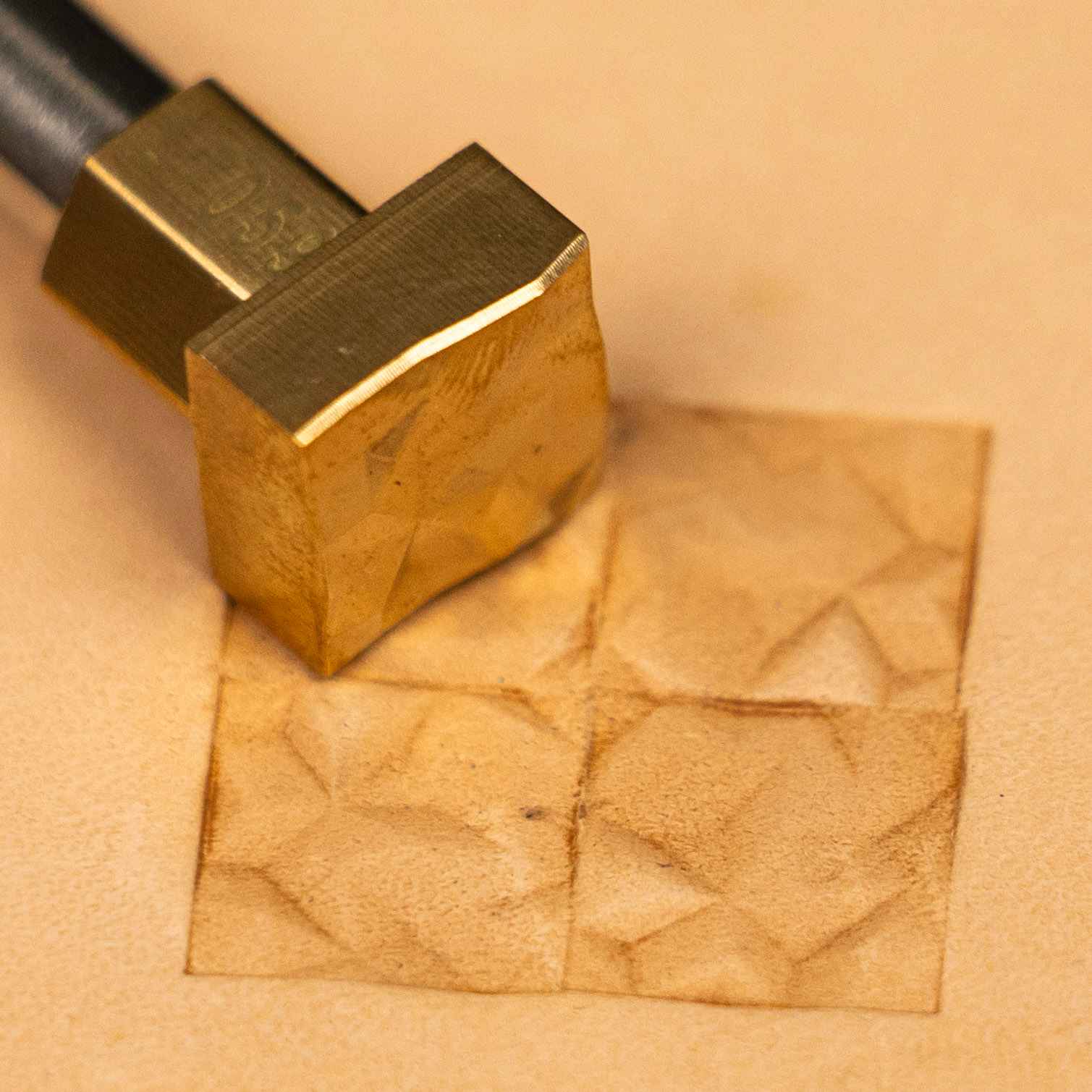 Geometric Leather Stamp – Faceted Squares
