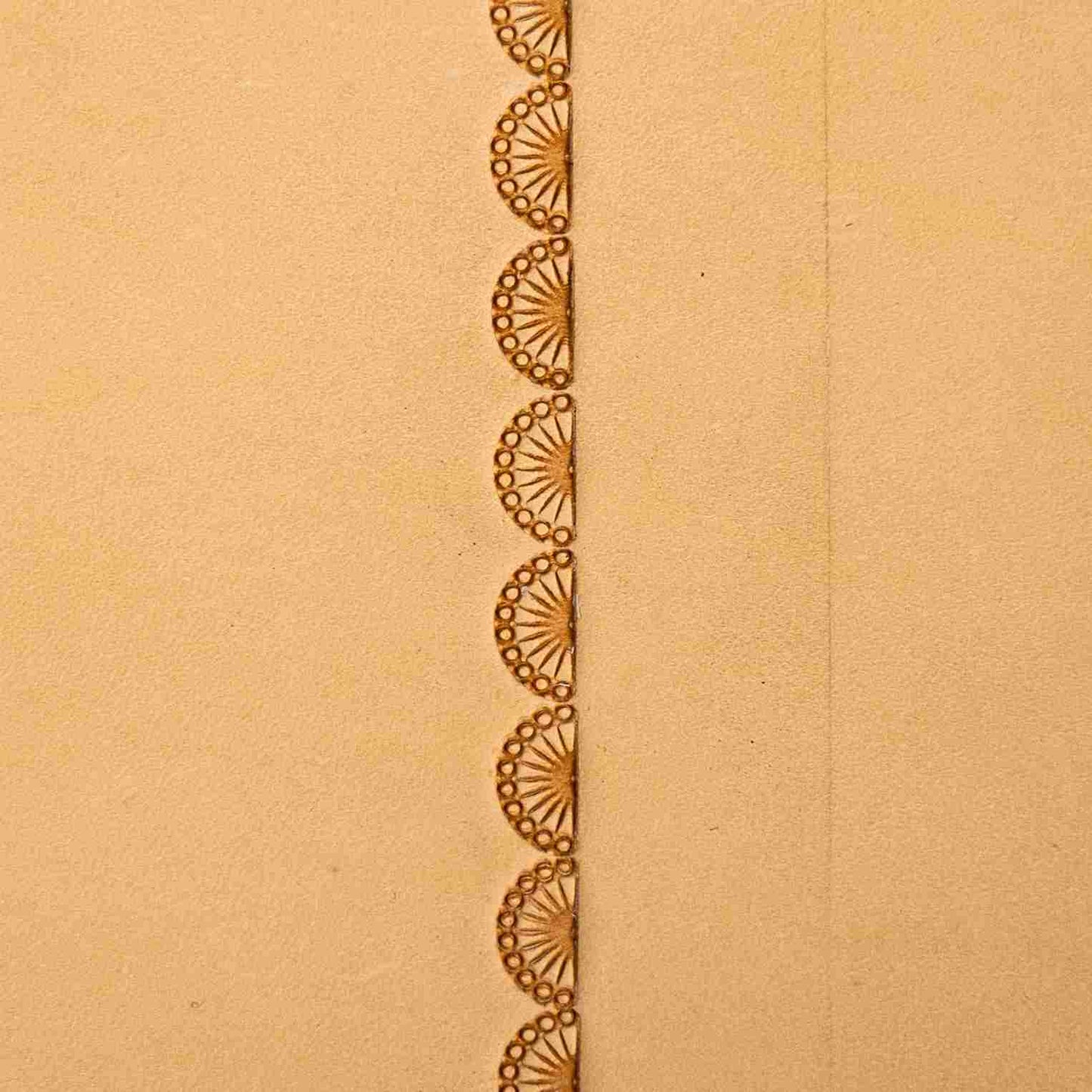 LT186 Fan Border Leather Stamping Tool– Fan Border 10x5mm (2/5" x 1/5")
