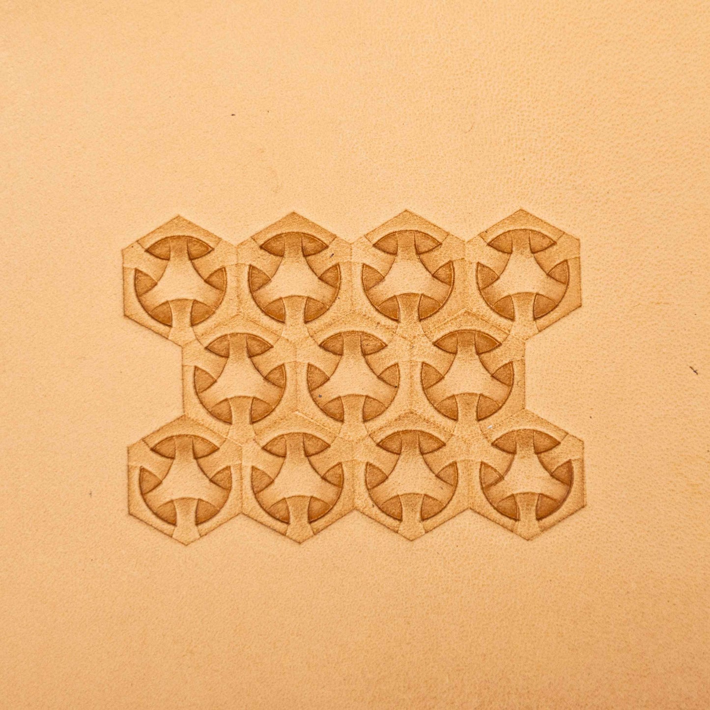 LT209 Geometric Leather Stamping Tool–Interlocking Shapes Geometric 15x13mm (7/12" x 1/2")