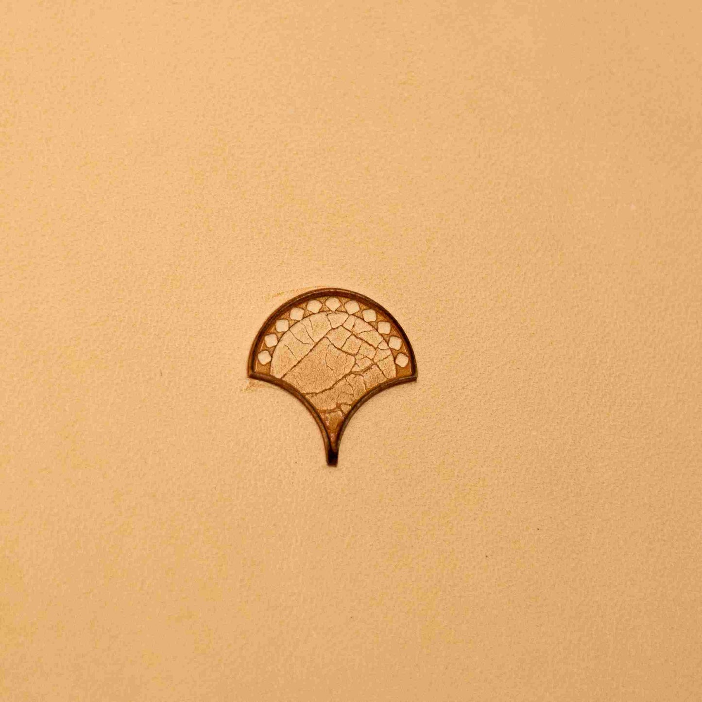 LT354 Scallop Scales Leather Stamping Tool– Scallop Scales 15x14mm (7/12" x 5/9")