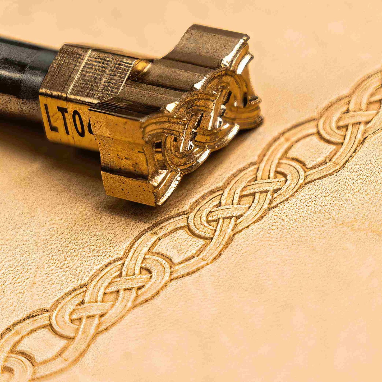 LT046 Celtic Knot Border + Corner Leather Stamping Tool– Celtic Knot