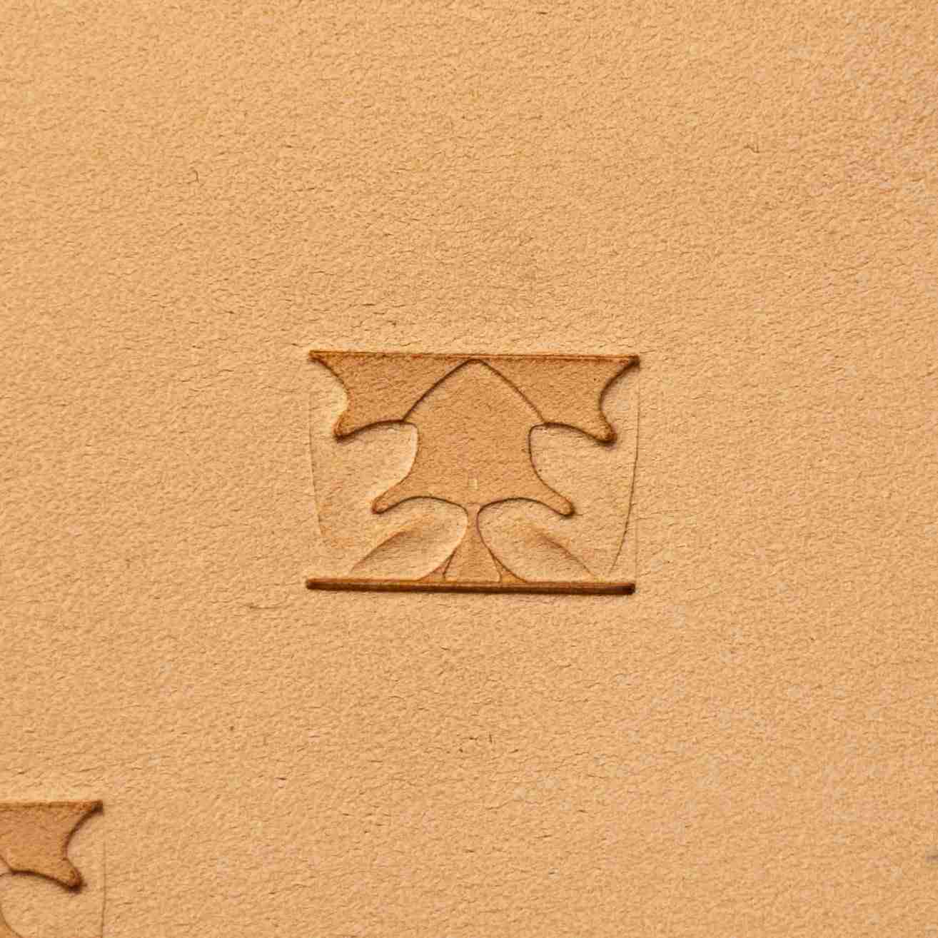 LT192 Oak Leaf Leather Stamping Tool–Border Strip Oak Leaf 15x11mm (7/12" x 7/16")