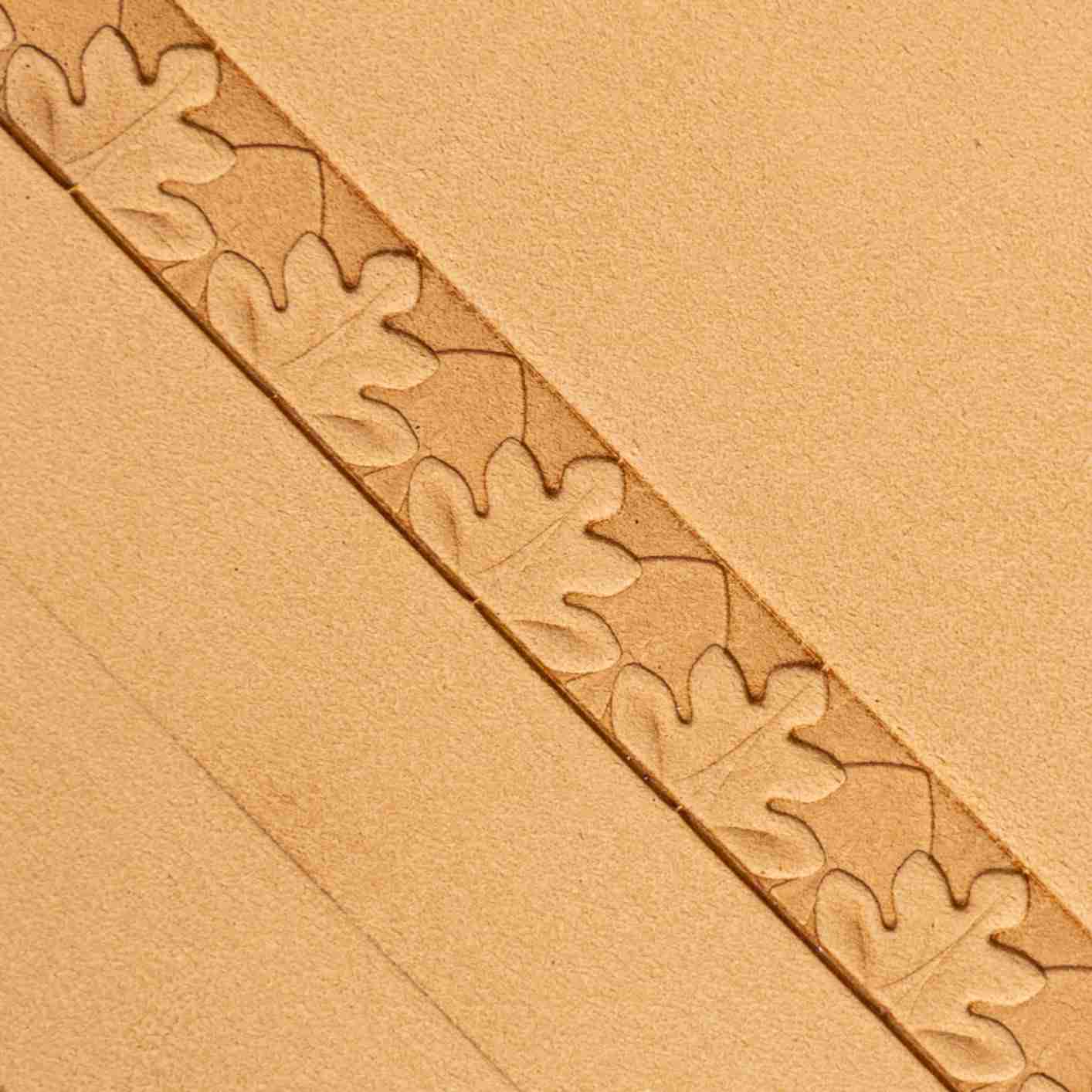 LT192 Oak Leaf Leather Stamping Tool–Border Strip Oak Leaf 15x11mm (7/12" x 7/16")