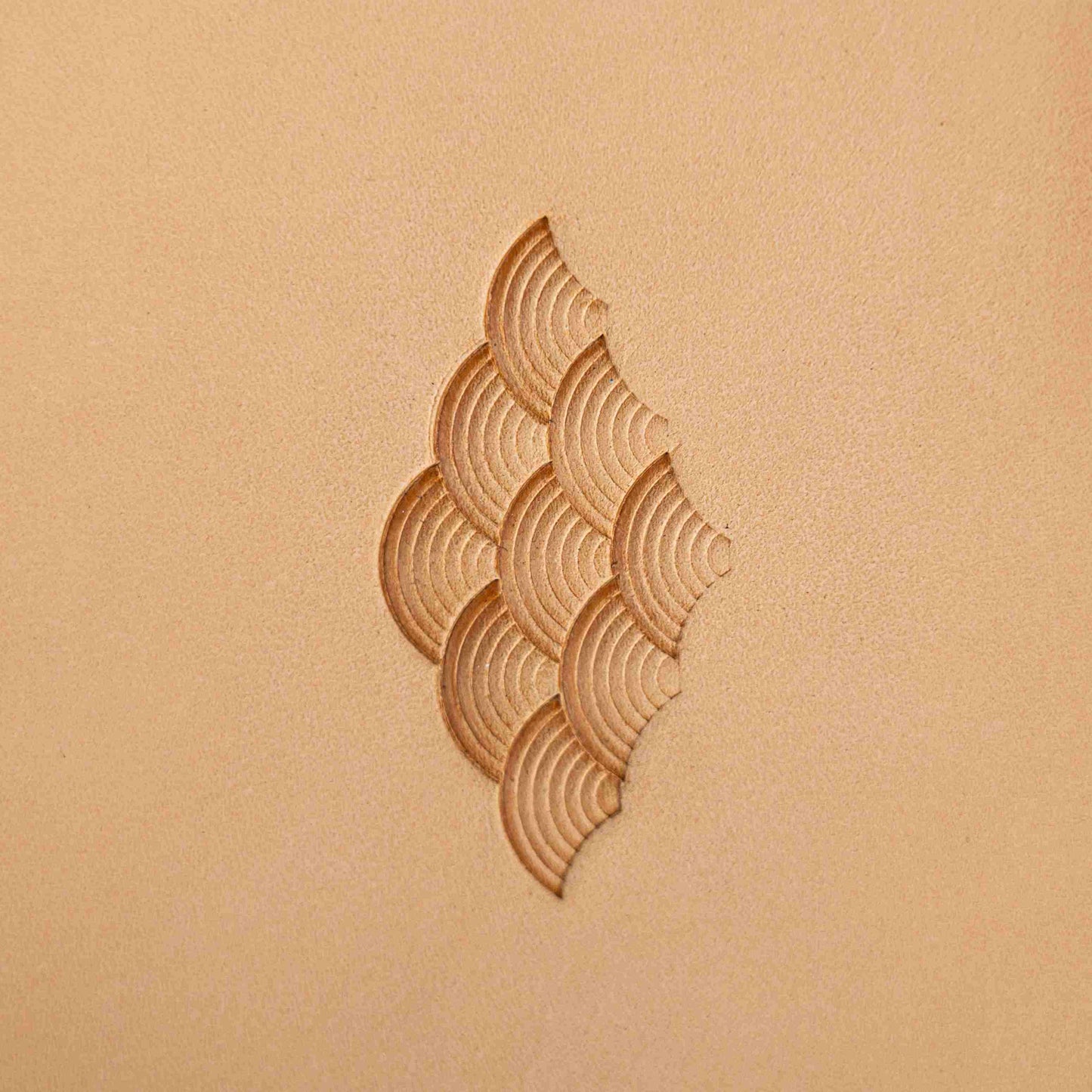 LT211 Seigaiha Waves 1 Leather Stamping Tool– Seigaiha Waves 1 15x9mm (7/12" x 5/14")